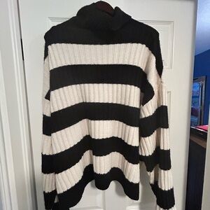 H&M Black and White Knit Sweater